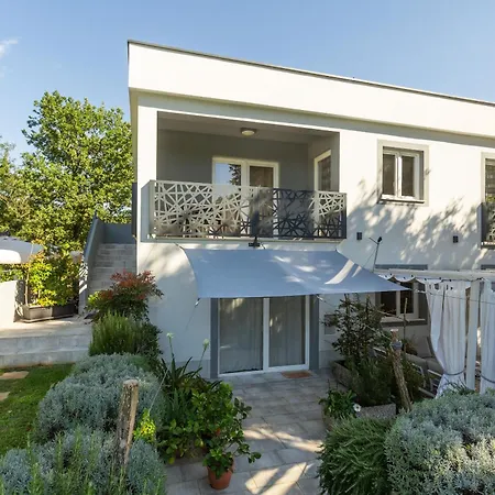 House Cetiri Hrasta * Pićan
