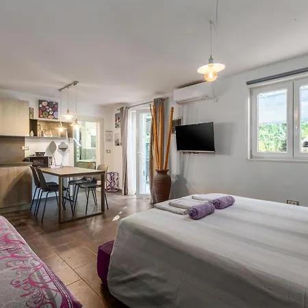 Feriehus House Cetiri Hrasta Pićan