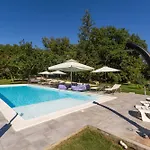 House Cetiri Hrasta Semesterbostad Pićan