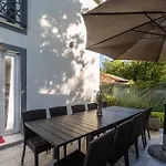 Semesterbostad House Cetiri Hrasta *